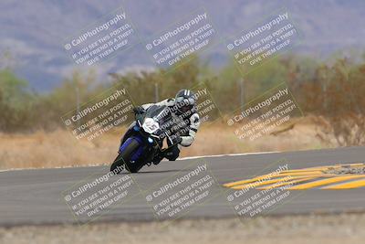 media/Sep-10-2022-SoCal Trackdays (Sat) [[a5bf35bb4a]]/Turn 6 (1140am)/